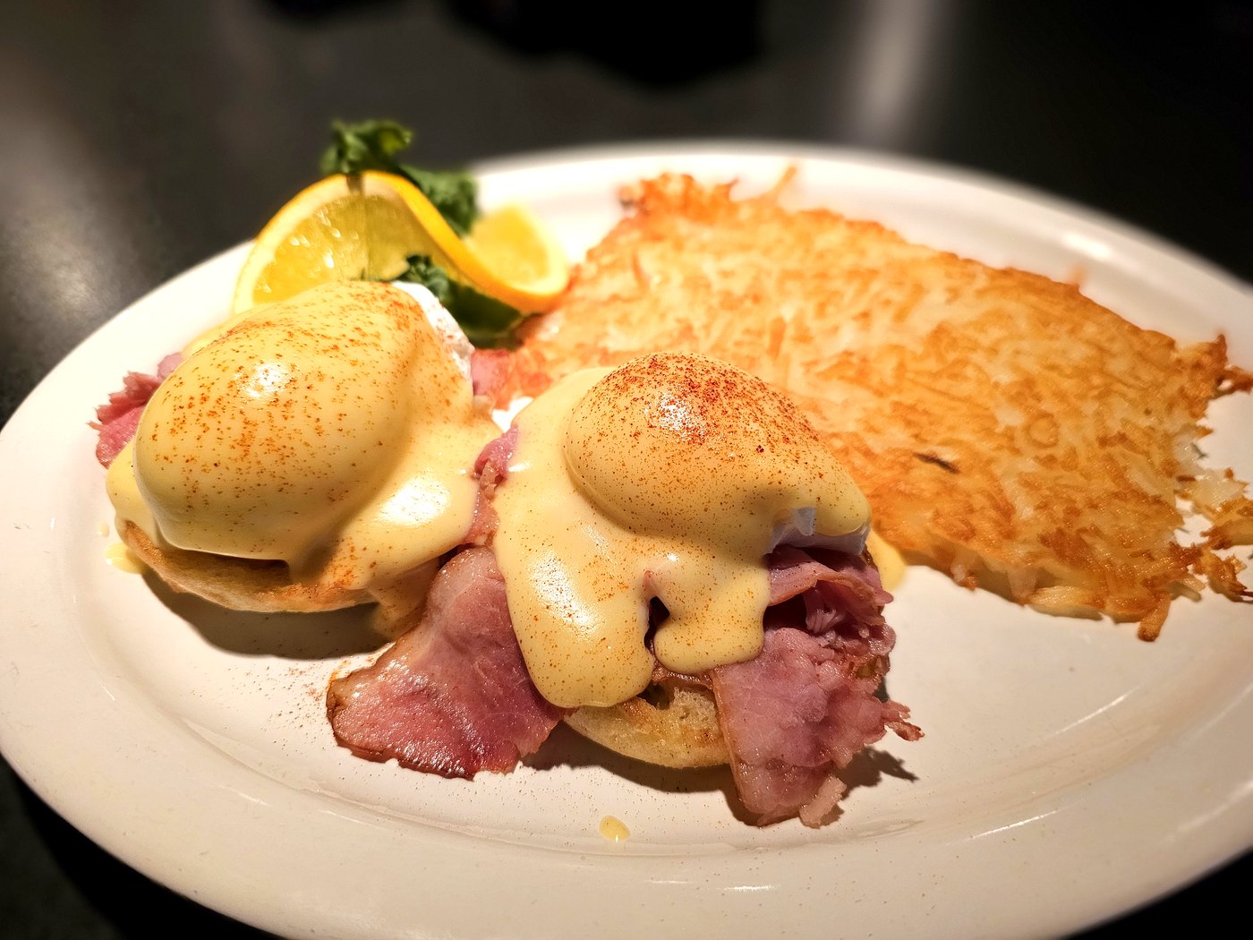 Eggs Benedict with hash browns